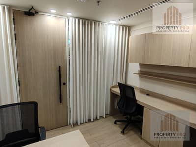 Office zum zur Miete in Bur Dubai, Dubai - Image 1