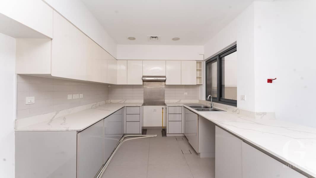 4 Image 4