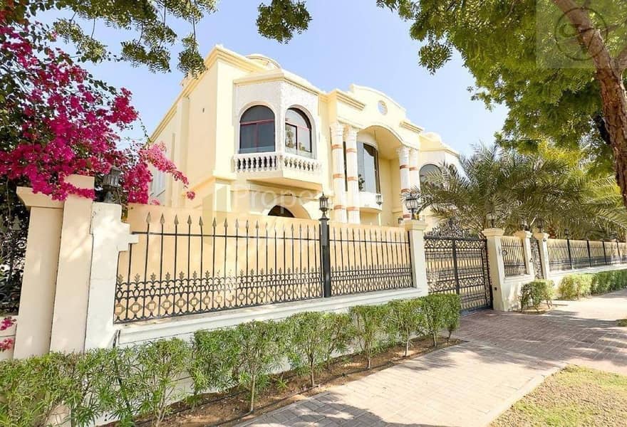 Lakefront Villa | Private Pool and Lift | Jacuzzi Lakefront Villa | Private Pool and Lift | Jacuzzi