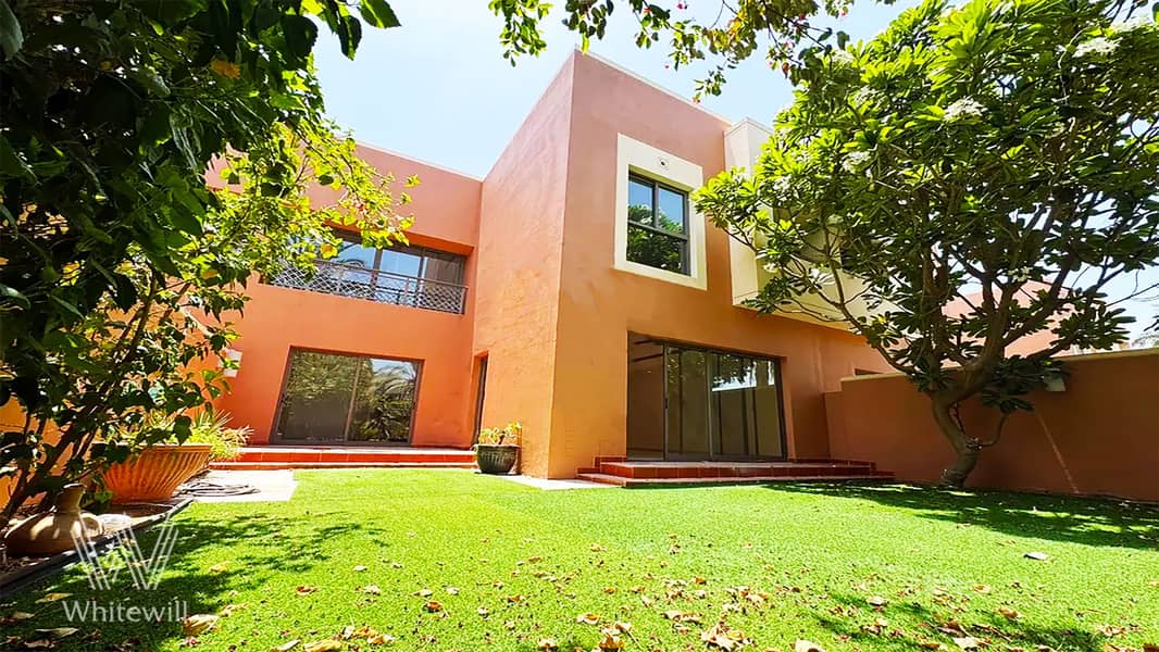 Villa01. jpg Villa01. jpg