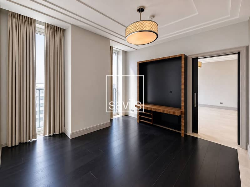 Luxurious 1 BR | High Floor | Stunning View Luxurious 1 BR | High Floor | Stunning View