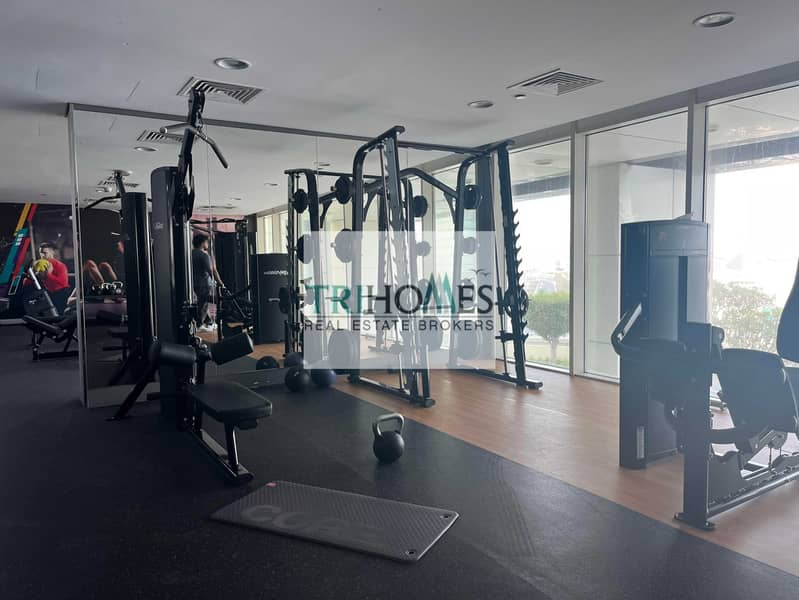 10 gym. jpg