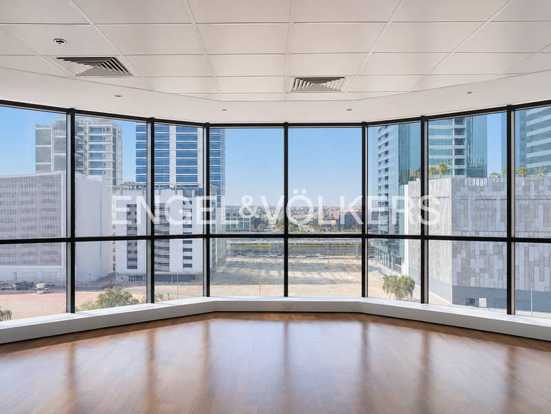 Vacant | Near Metro | Unfurnished Vacant | Near Metro | Unfurnished