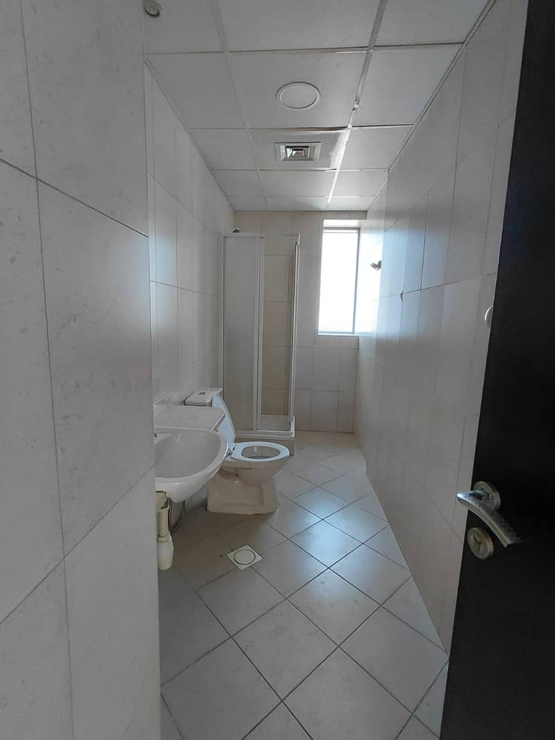21 ea6a5fff-baf7-45b3-ae31-c6f51604f246. jpg