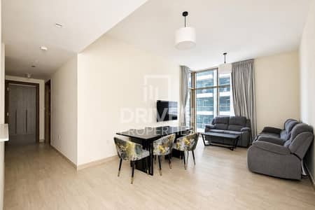 2 Bedroom Apartment for Rent in Business Bay, Dubai - Canal and Pool View | Bright | Available in Aug