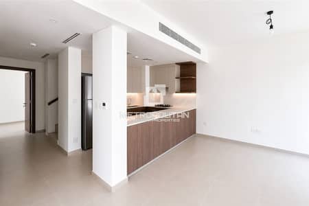 4 Schlafzimmer Townhouse zum zur Miete in Tilal Al Ghaf, Dubai - Reihenhaus in Tilal Al Ghaf,Elan, 4 schlafzimmer, 220000 AED - 15982848 4 Schlafzimmer Townhouse zum zur Miete in Tilal Al Ghaf, Dubai - Reihenhaus in Tilal Al Ghaf,Elan, 4 schlafzimmer, 220000 AED - 15982848