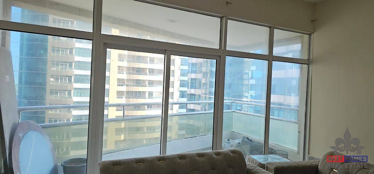 8 HT2BHK4. jpg