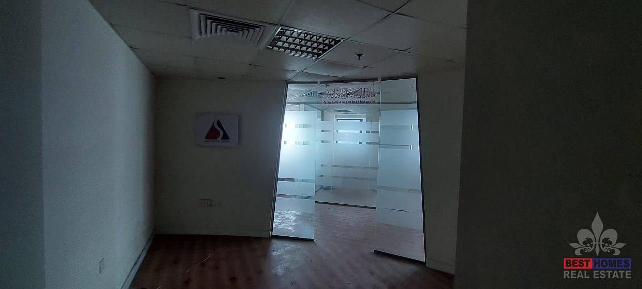 5 FALCON OFFICE4. jpeg