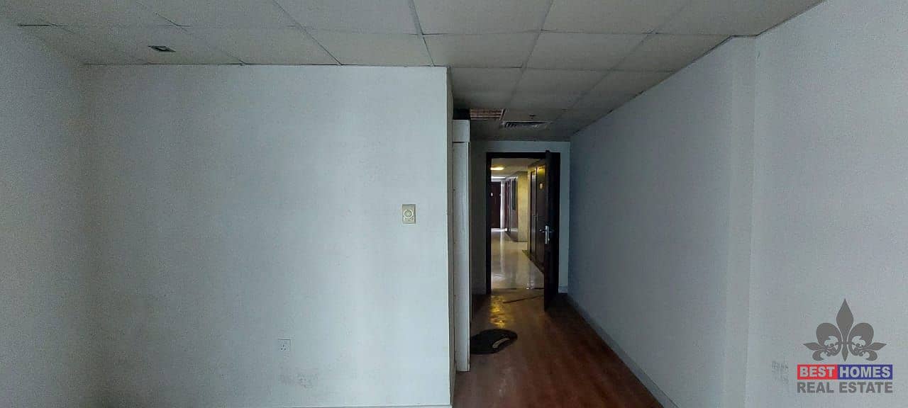 9 FALCON OFFICE8. jpeg