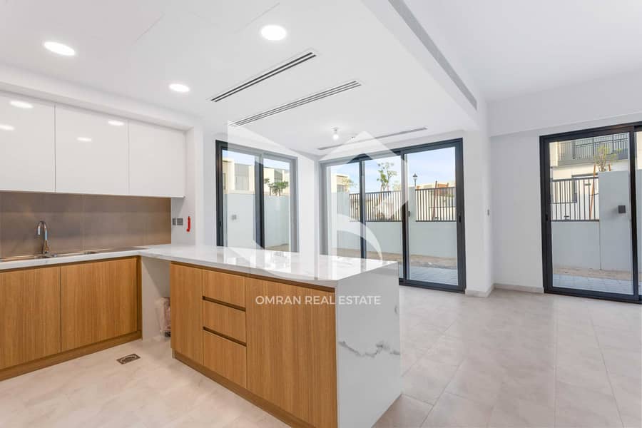 2 Townhouse. jpg