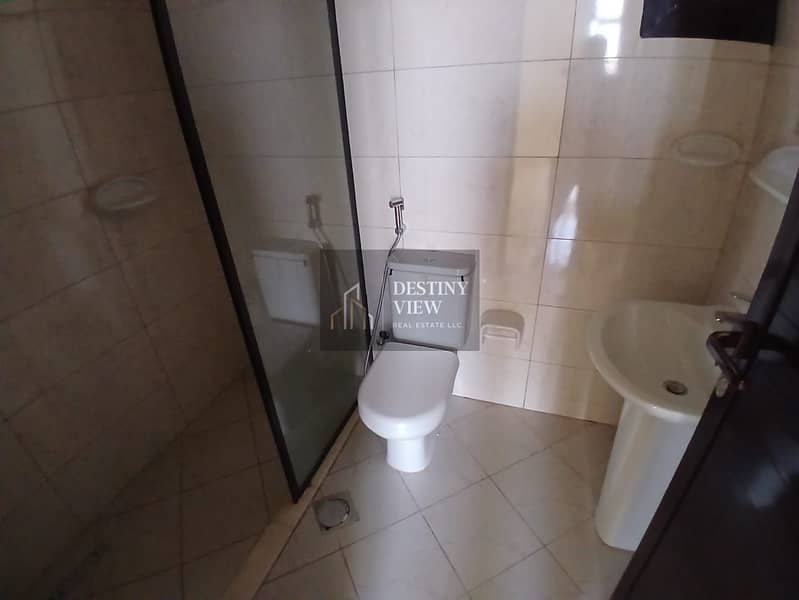 8 86739. jpg