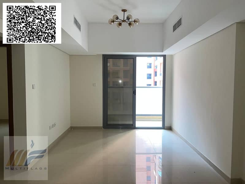 4 d7290ede-2500-47f8-b392-5c4e8ef07e9c. jpg