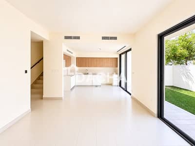 4 habitaciones Townhouse para en Alquiler en Dubai South, Dubai - Casa adosada en Dubai South，Emaar South，Expo Golf Villas，Expo Golf Villas 3 (Parkside 3), 4 dormitorios, 135000 AED - 15984306