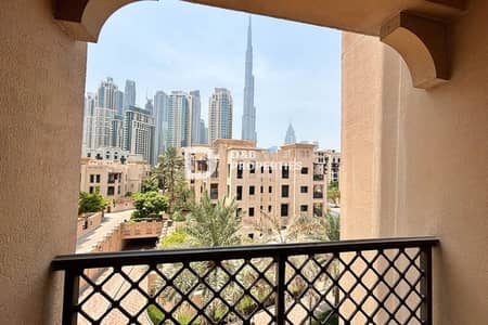 1 Bedroom Apartment for Rent in Downtown Dubai, Dubai - BURJ KHALIFA VIEW | STUDY ROOM | READY TO MOVE 1 Bedroom Apartment for Rent in Downtown Dubai, Dubai - BURJ KHALIFA VIEW | STUDY ROOM | READY TO MOVE