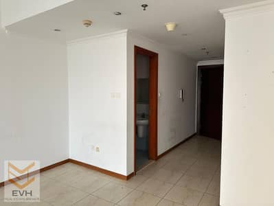 1 Camera Appartamento in Affitto a Jumeirah Lake Towers (JLT), Dubai - WhatsApp Image 2026-07-28 at 3.26. 16 PM. jpeg 1 Camera Appartamento in Affitto a Jumeirah Lake Towers (JLT), Dubai - WhatsApp Image 2026-07-28 at 3.26. 16 PM. jpeg