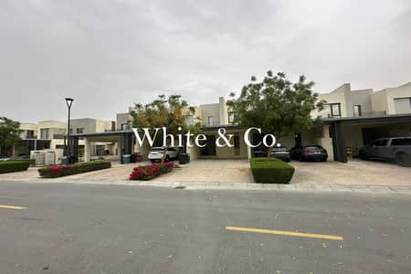 3 Bedroom Townhouse for Sale in Dubai South, Dubai - Vacant on Transfer | Well Priced | Emaar 3 Bedroom Townhouse for Sale in Dubai South, Dubai - Vacant on Transfer | Well Priced | Emaar