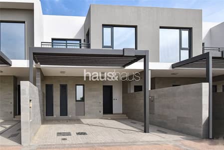 3 Slaapkamers Townhouse te Huur in Arabian Ranches 2, Dubai - Rijwoning in Arabian Ranches 2,Camelia, 3 slaapkamers, 175000 AED - 15986538 3 Slaapkamers Townhouse te Huur in Arabian Ranches 2, Dubai - Rijwoning in Arabian Ranches 2,Camelia, 3 slaapkamers, 175000 AED - 15986538