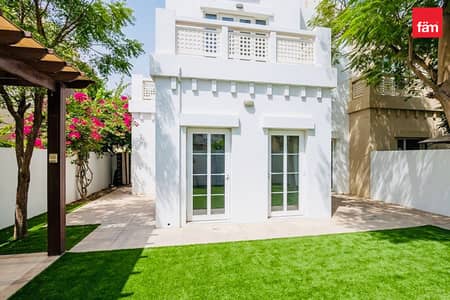 3 Schlafzimmer Villa zum zur Miete in The Lakes, Dubai - Villa in The Lakes,Zulal,Zulal 2, 3 schlafzimmer, 290000 AED - 15986131 3 Schlafzimmer Villa zum zur Miete in The Lakes, Dubai - Villa in The Lakes,Zulal,Zulal 2, 3 schlafzimmer, 290000 AED - 15986131