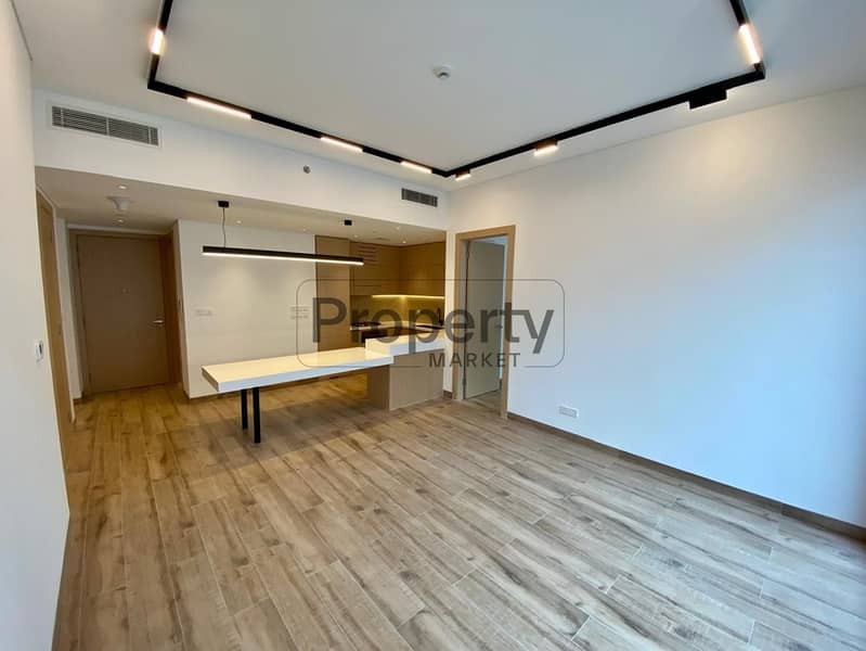 Upgraded | 2-Balconies | 12 Payments Option Upgraded | 2-Balconies | 12 Payments Option