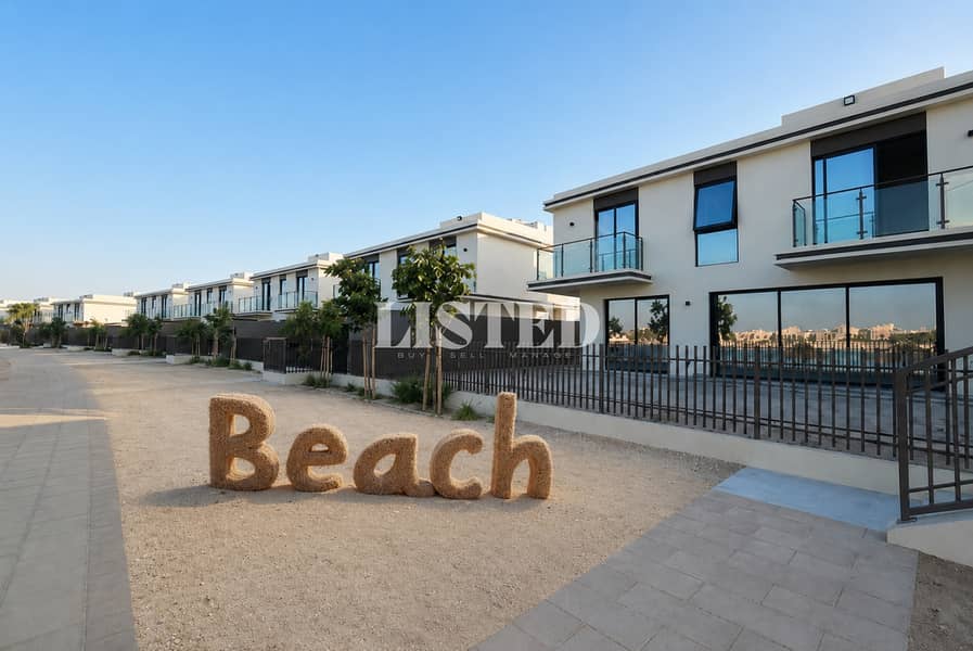Hot Price | 4BR+M | Sea View | Beach Access Hot Price | 4BR+M | Sea View | Beach Access
