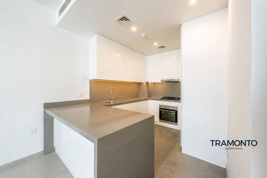 6 Kitchen_1. jpg