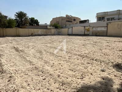 Plot te Koop in Umm Suqeim, Dubai - image_0