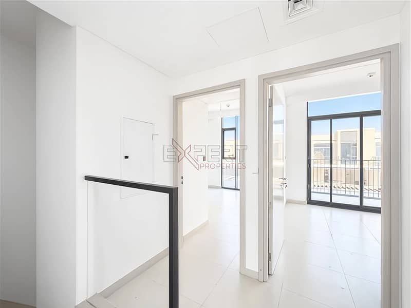 9 Image 9