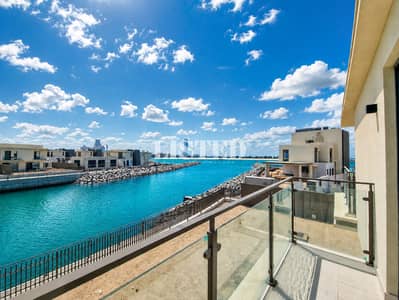 4 Bedroom Villa for Sale in Al Hamra Village, Ras Al Khaimah - Hot Price 4BR+Maid | Canal View | Beach Access