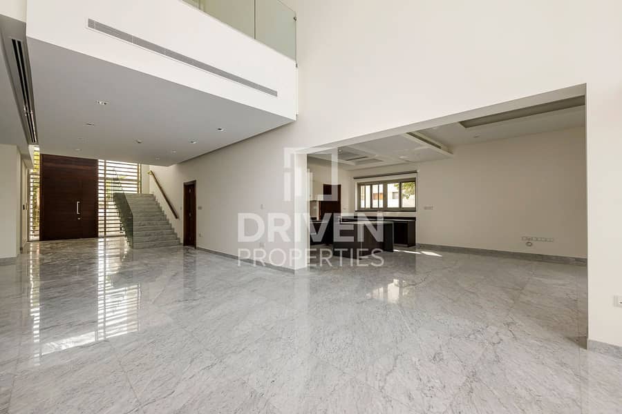 Vacant | Great Price | Unique Layout | D1 Expert Vacant | Great Price | Unique Layout | D1 Expert