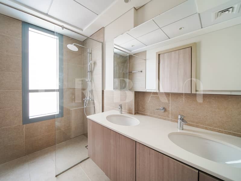 19 ADU00423. jpg