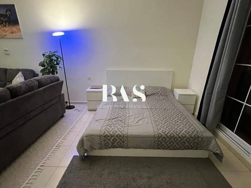 3 d15574d6-007b-46f0-9027-9874ba0a8492. jpg