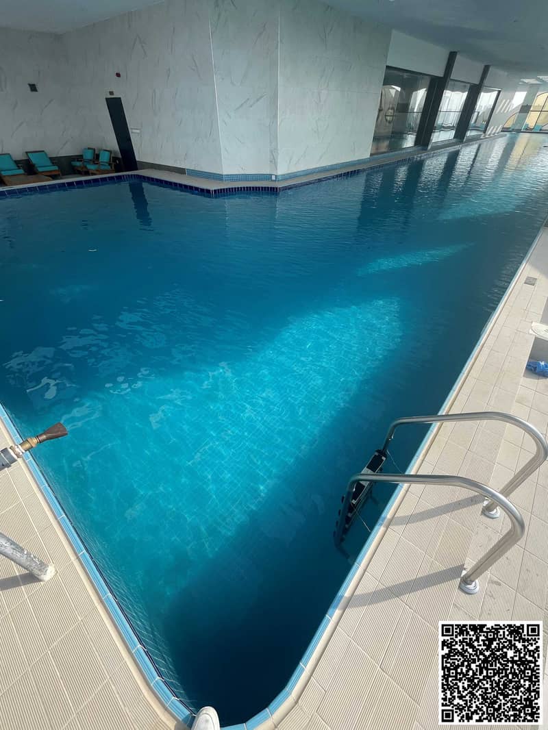 23 Swimming pool for adults
