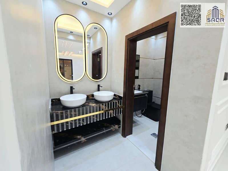 18 b0dc8cbf-c452-4505-b6e9-875ad5d98f88. jpg