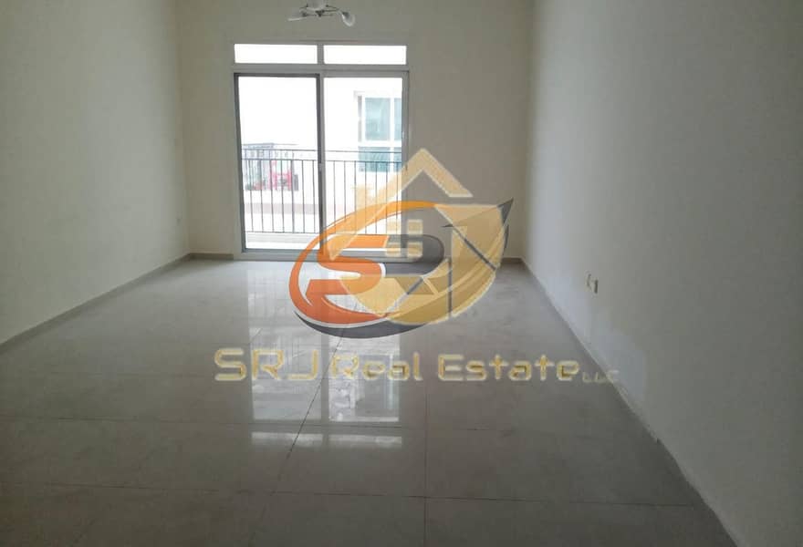Well-Maintained Studio | Great Amenities Well-Maintained Studio | Great Amenities