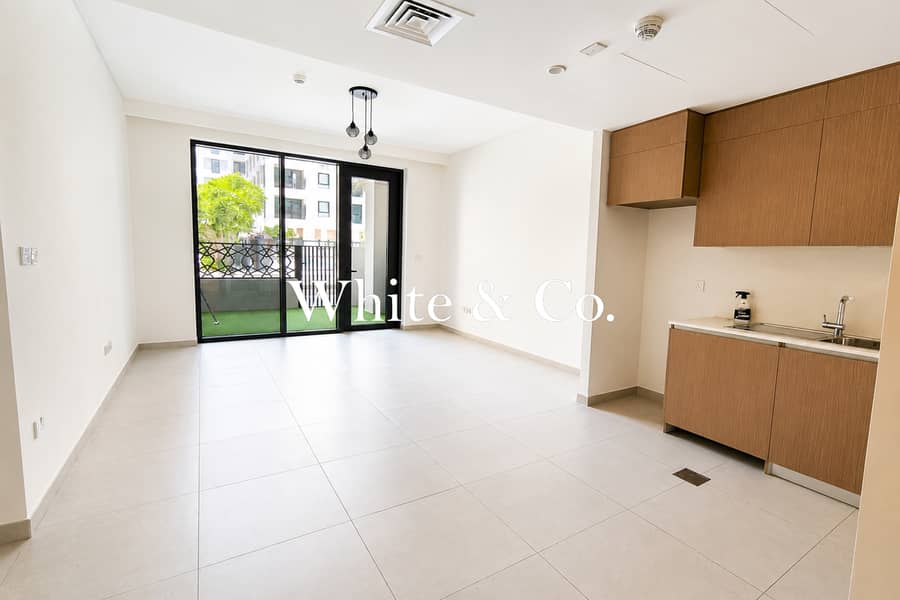 Luxury Living | Bayshore Creek Beach 1 bed Luxury Living | Bayshore Creek Beach 1 bed