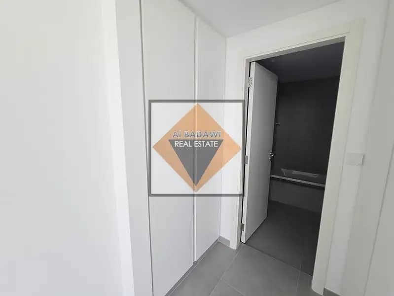 12 855705566-800x600. webp