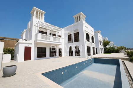 5 habitaciones Villa para en Venta en Palm Jumeirah, Dubai - Villa en Palm Jumeirah,Signature Villas Palm Jumeirah,Signature Villas Frond N, 5 dormitorios, 90000000 AED - 15992264 5 habitaciones Villa para en Venta en Palm Jumeirah, Dubai - Villa en Palm Jumeirah,Signature Villas Palm Jumeirah,Signature Villas Frond N, 5 dormitorios, 90000000 AED - 15992264