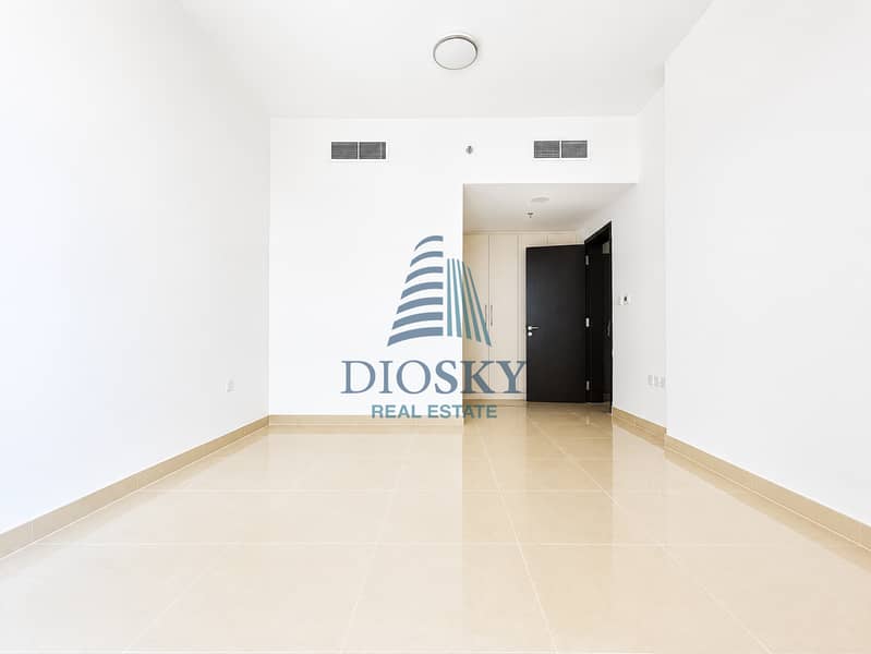 4 Image 4