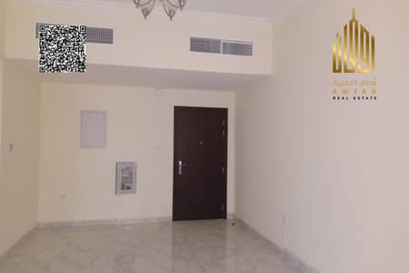 10+ Beds Building for Sale in Al Majaz, Sharjah - For sale a distinctive tower in Sharjah Al Majaz 2