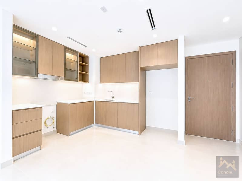 3 kitchen. jpg
