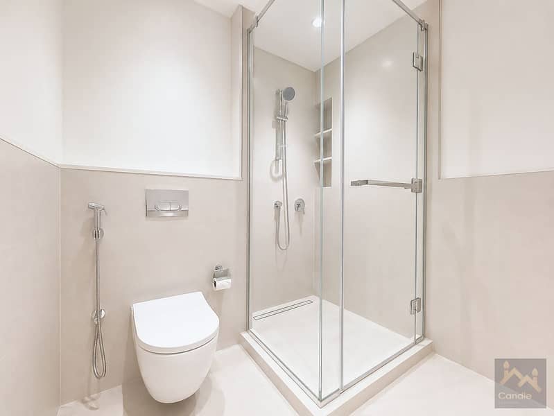 8 master bathroom 1. jpg