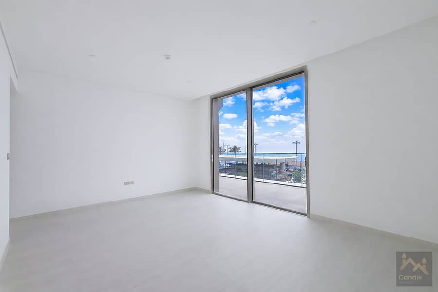 10 master bedroom. jpg