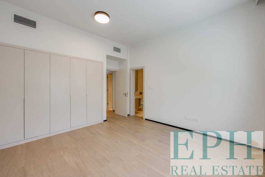 3 Master Bedroom. jpg
