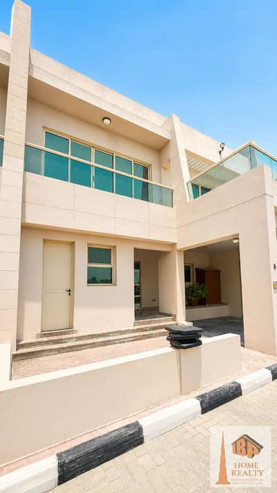 5 Slaapkamers Townhouse te Huur in Al Barsha, Dubai - 7fb4116d-a9c5-4b20-8ce9-b976545f490d. png 5 Slaapkamers Townhouse te Huur in Al Barsha, Dubai - 7fb4116d-a9c5-4b20-8ce9-b976545f490d. png
