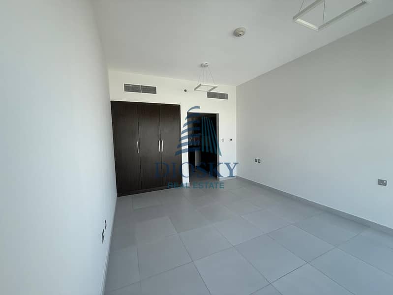 3 Image 3