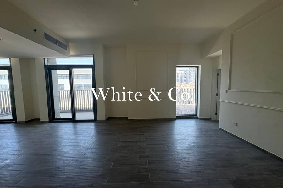 12 Cheques | Large Layout | Vacant Now 12 Cheques | Large Layout | Vacant Now