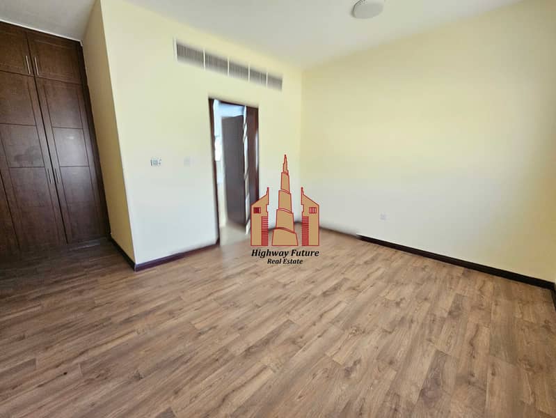 6 808815. jpg
