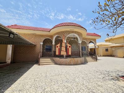 5 Schlafzimmer Villa zum zur Miete in Al Ramaqiya, Sharjah - 955697. jpg