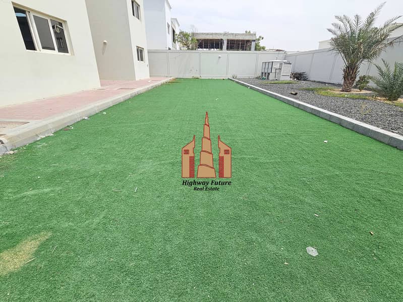 4 701800. jpg
