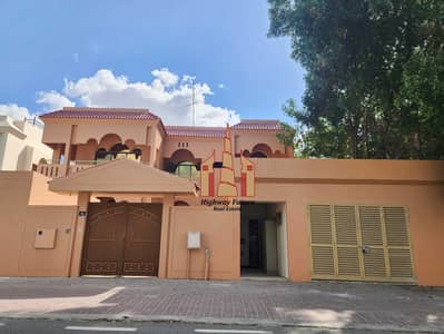 Villa de 5 chambres à à louer à Al Rifah, Sharjah - 7010. jpg Villa de 5 chambres à à louer à Al Rifah, Sharjah - 7010. jpg